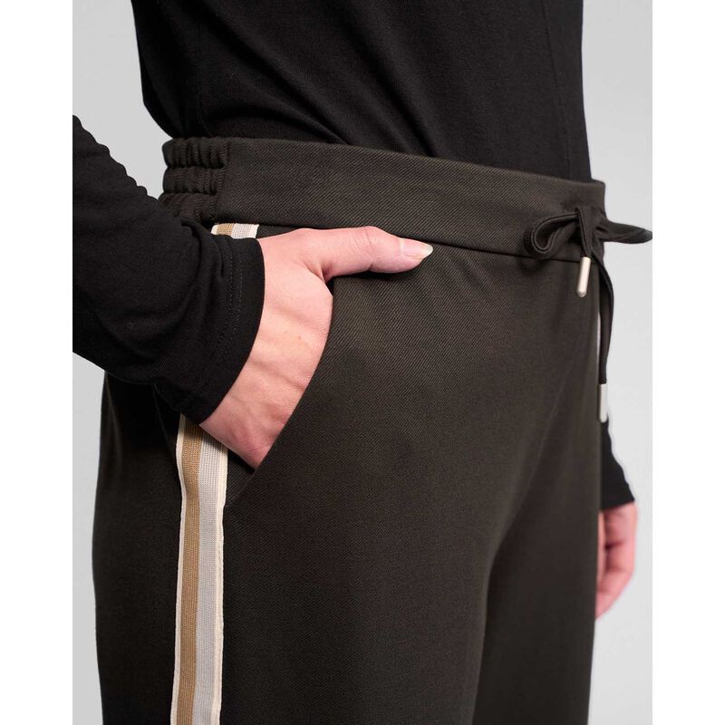 Vassalli Weekend Pant image number 2